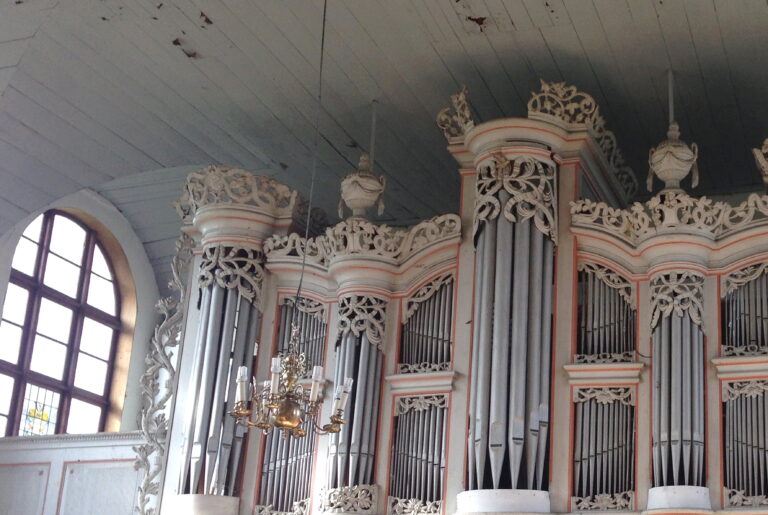 KOŚCIÓŁ W KIEZMARKU